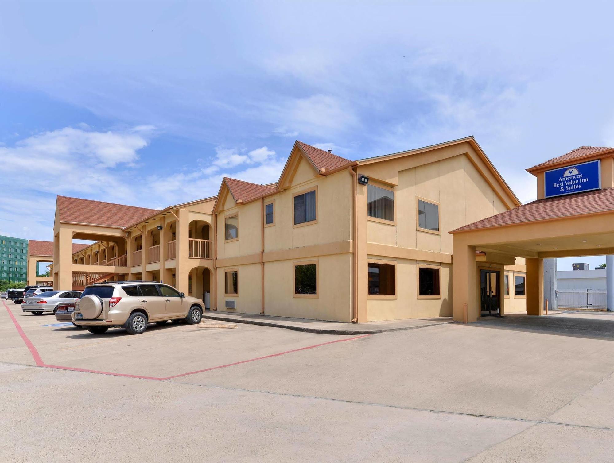 Americas Best Value Inn And Suites Houston/Northwest Brookhollow Buitenkant foto