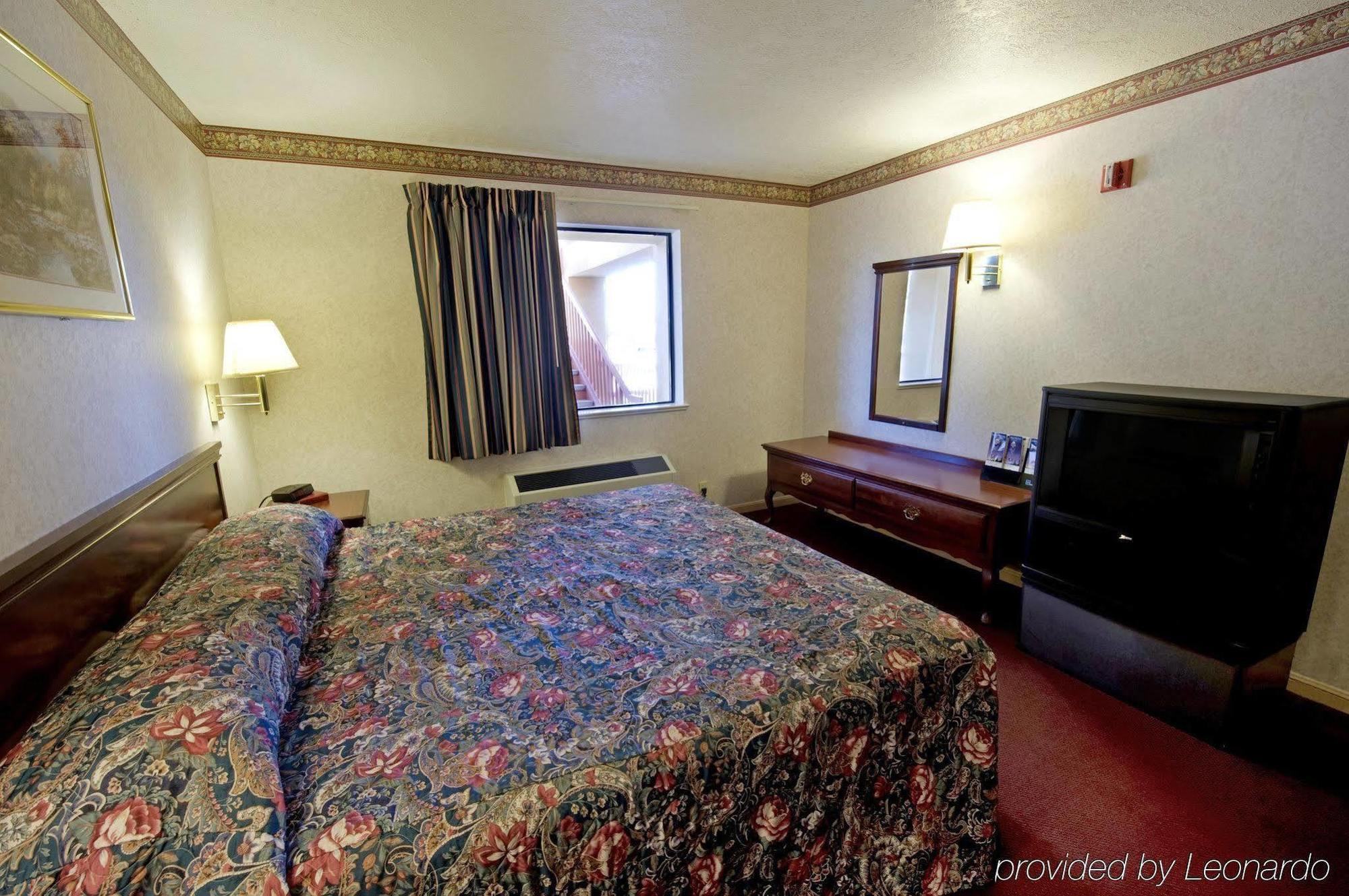 Americas Best Value Inn And Suites Houston/Northwest Brookhollow Buitenkant foto