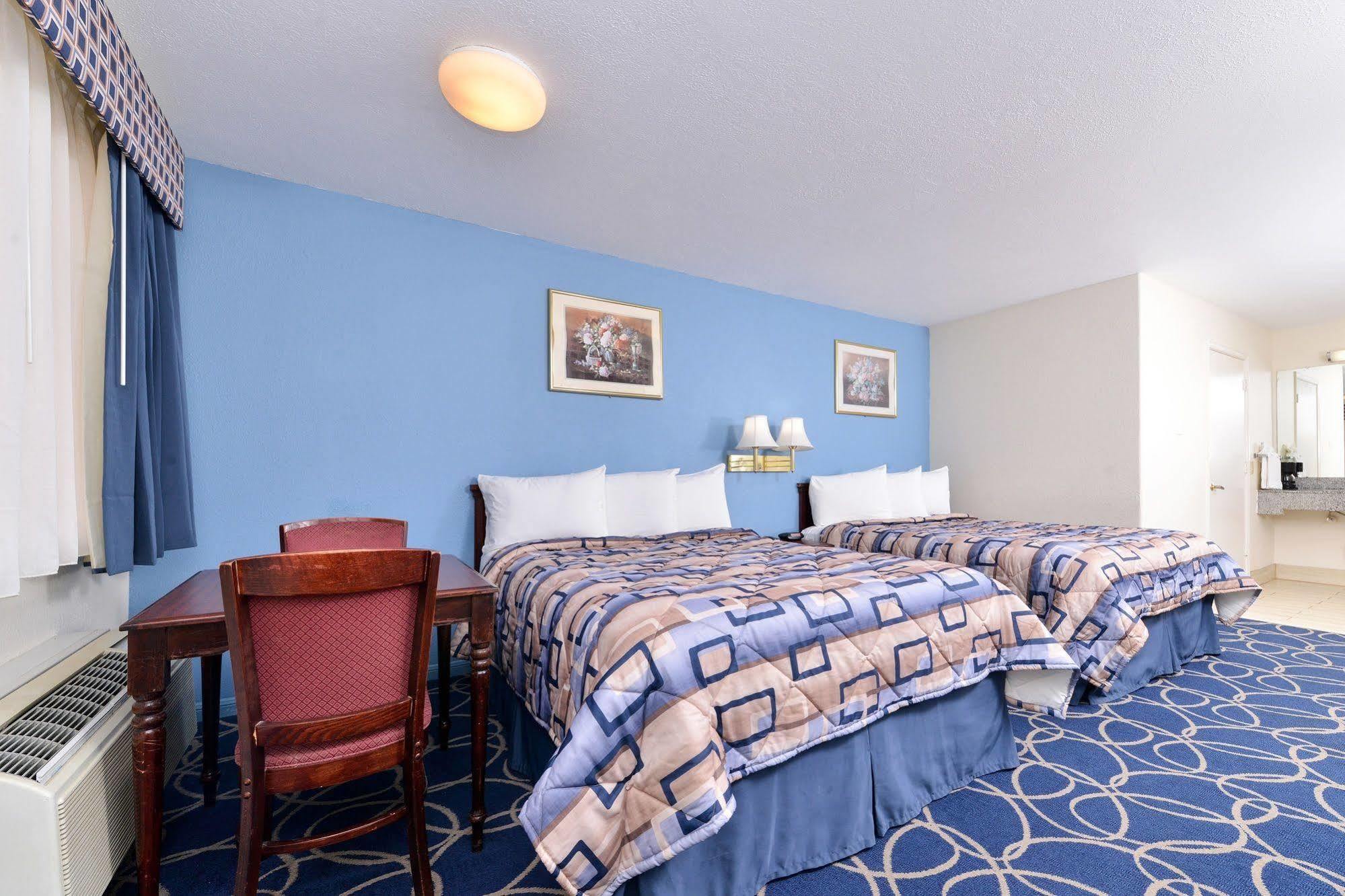 Americas Best Value Inn And Suites Houston/Northwest Brookhollow Buitenkant foto